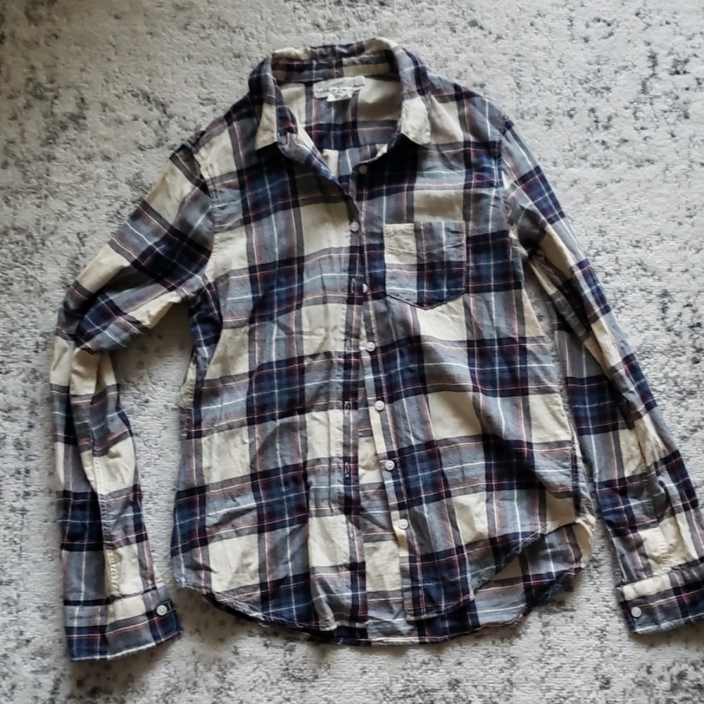 Lightweight flannel shirt